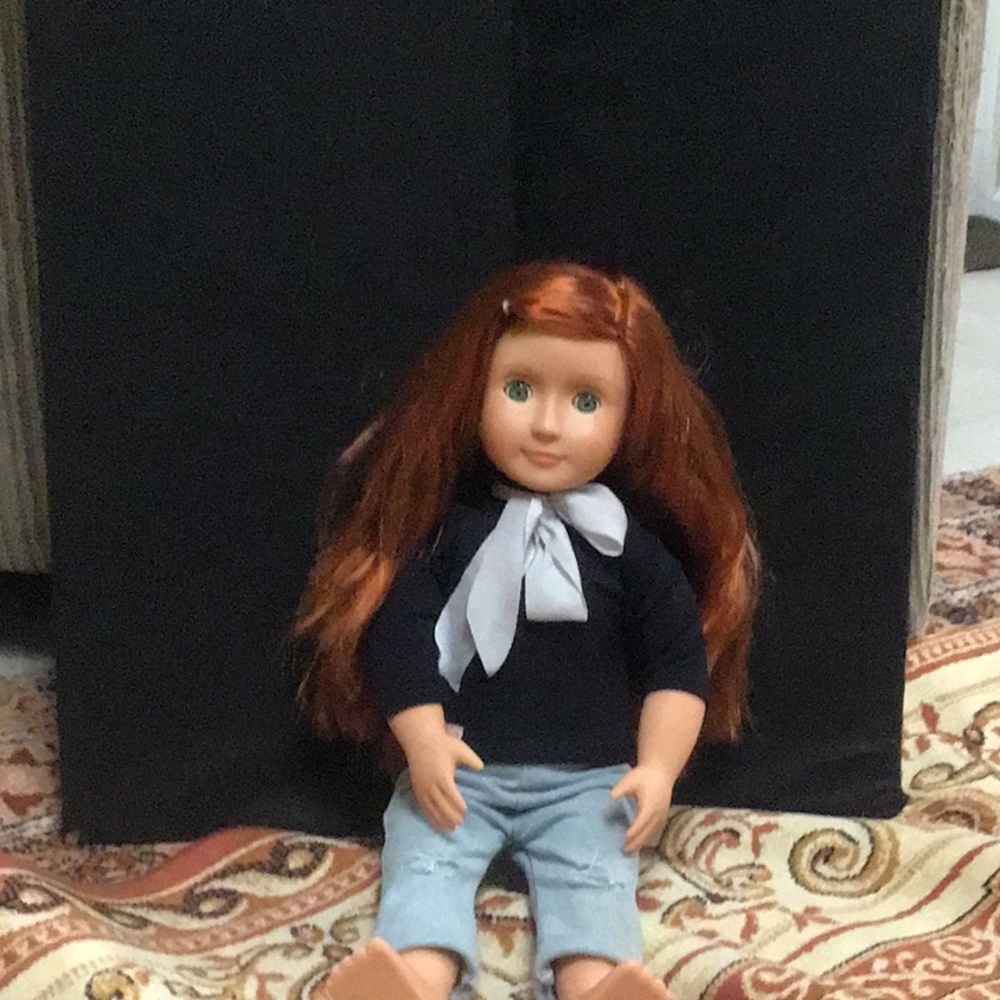 Doll - Picture 4 of 4